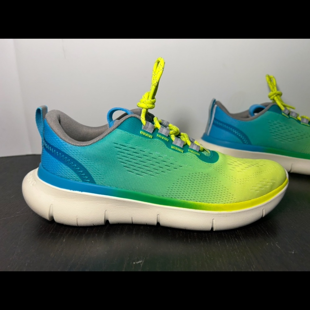 NWOB Cole Haan ZeroGrand Journey Runner Sneakers Yellow/Blue Womans 8C ( Wide)